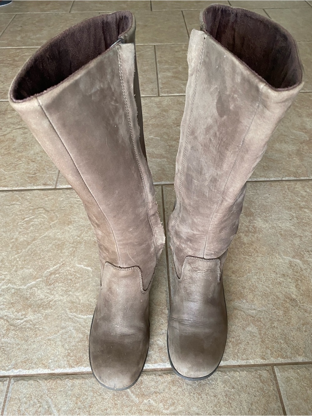 KEEN Akita Women's Tall Wedge Boots Leather Slouch Mid-Calf Brown Size 8